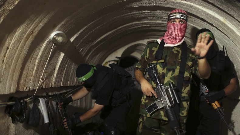 Israels Armee zerstört Hamas-Angriffstunnel aus Gaza