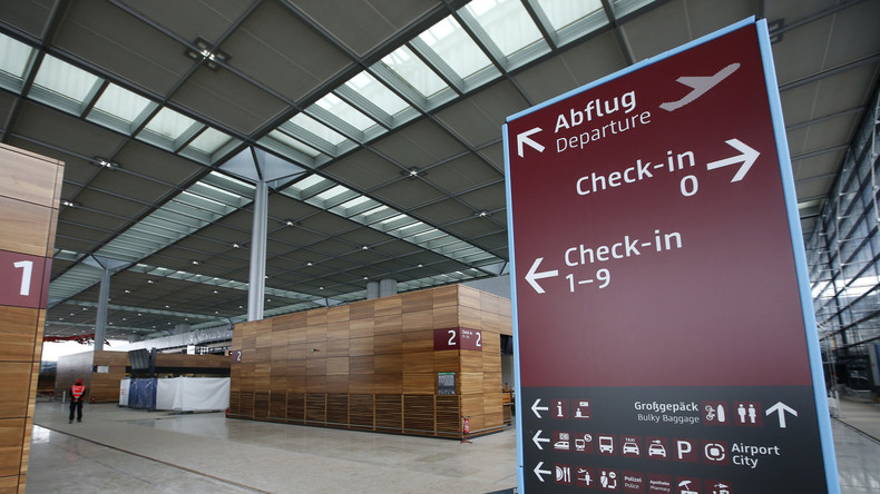 Nach erneut verschobenem Start vom Flughafen BER: Bundespolitiker fordern Plan B