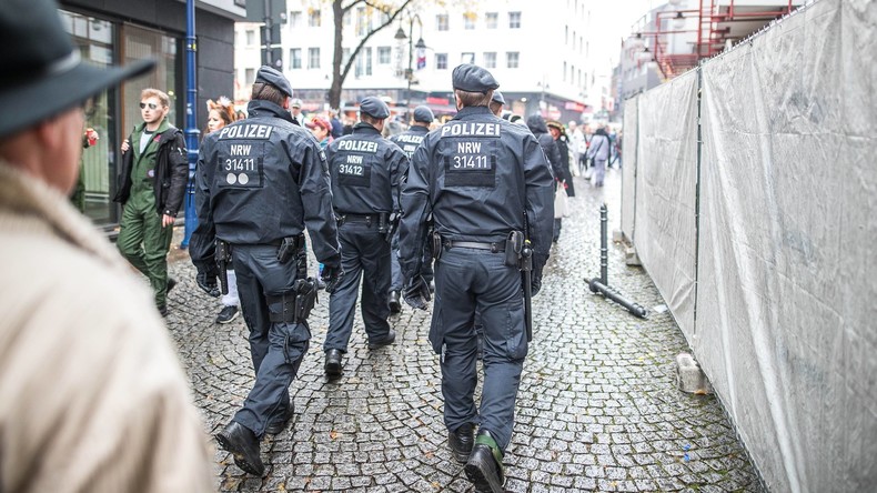 NRW setzt Tausende Polizisten und "Silvester-Erlass" gegen Gewalt ein