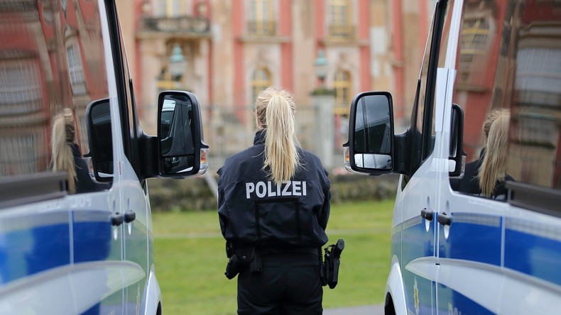 Berliner Linksextreme veröffentlichen Fotos von Polizisten im Internet