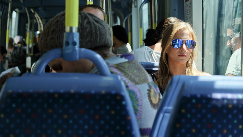 Hälfte aller Französinnen schon einmal in Bus und Bahn belästigt worden