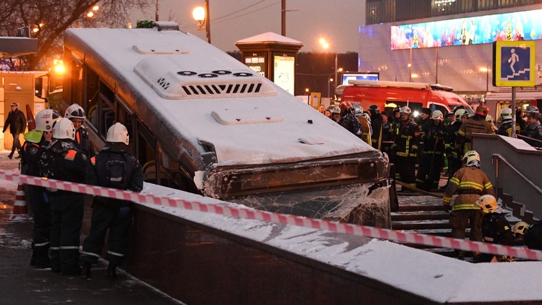 Moskauer Behörden zum Busvorfall an U-Bahn-Station: Neun Verletzte bleiben im Krankenhaus