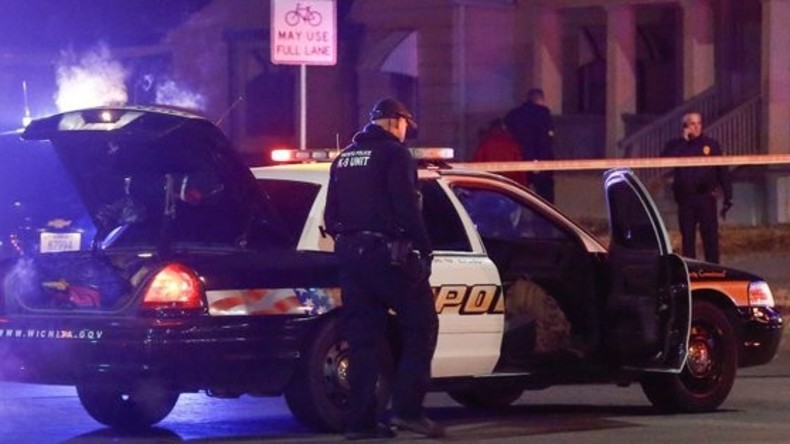 Tod nach falschem Notruf: Mann wird in Kansas von Polizei erschossen