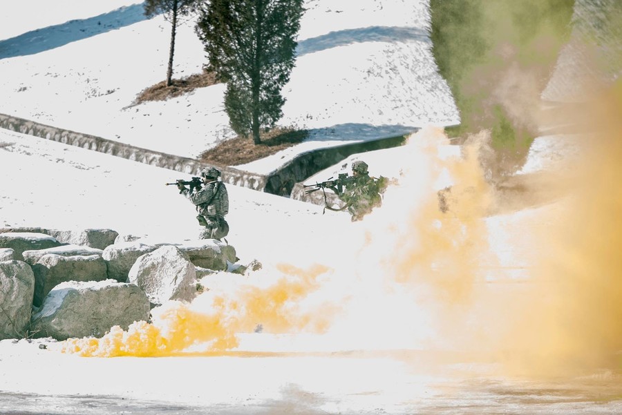US-Militär veröffentlicht Fotos von Manövern zur Entfernung von Nordkoreas Massenvernichtungswaffen