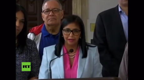 Putsch und rohe Einmischung: Venezuela verweist brasilianischen, kanadischen Diplomaten des Landes