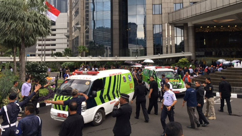 Börse von Jakarta stürzt um eine Etage ein - Mehrere Verletzte befürchtet