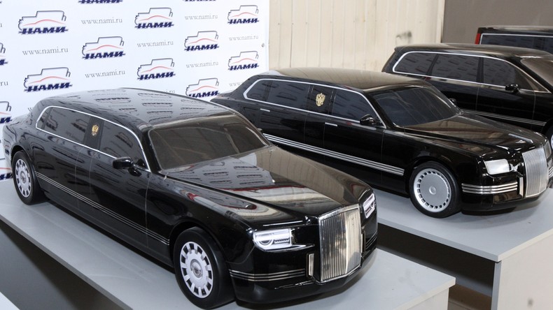 Russischer Industrieminister enthüllt Preis von Putins Limousine