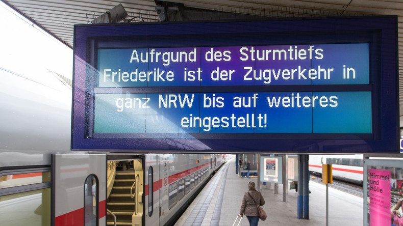 Überblick zu Sturm "Friederike": Mindestens acht Tote in Deutschland