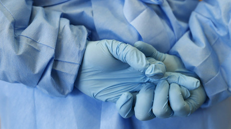 Italien: Mann verkleidet sich als Krankenschwester und belästigt schwangere Frau