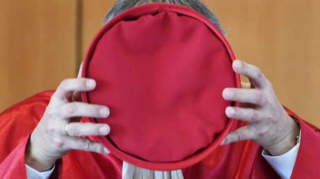 Bundesverfassungsgericht stoppt Abschiebung von IS-Unterstützer wegen möglicher Foltergefahr