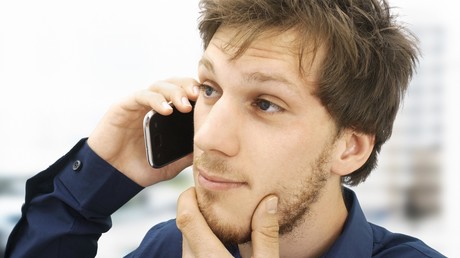 Haarige Angelegenheit: Bärte bleiben im iPhone stecken