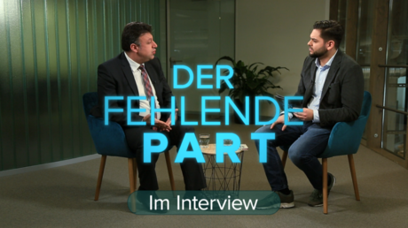 „Krieg muss verkauft werden“ – Aktham Suliman im Interview