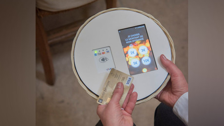 Mit Visakarte in den Himmel: Katholische Kirche installiert Kartenterminals für Spenden