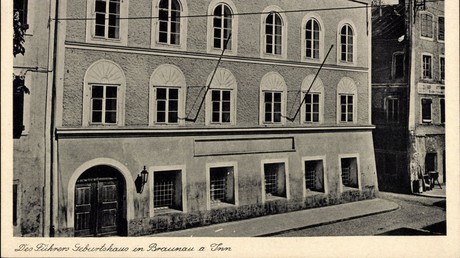Ex-Besitzerin von Hitlers Geburtshaus will vor Gericht höhere Entschädigung für Enteignung