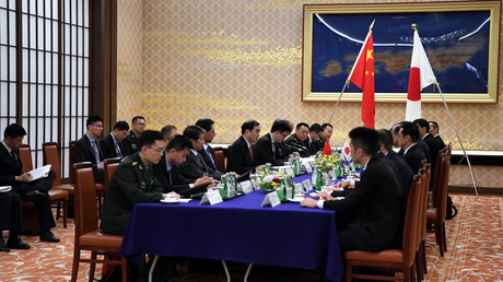 China und Japan streben Verbesserung der Beziehungen und Zusammenarbeit bei "Neuer Seidenstraße" an