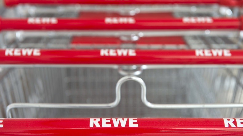 Drohungen gegen REWE: Muslime fühlen sich wegen Wodka-Logo religiös beleidigt