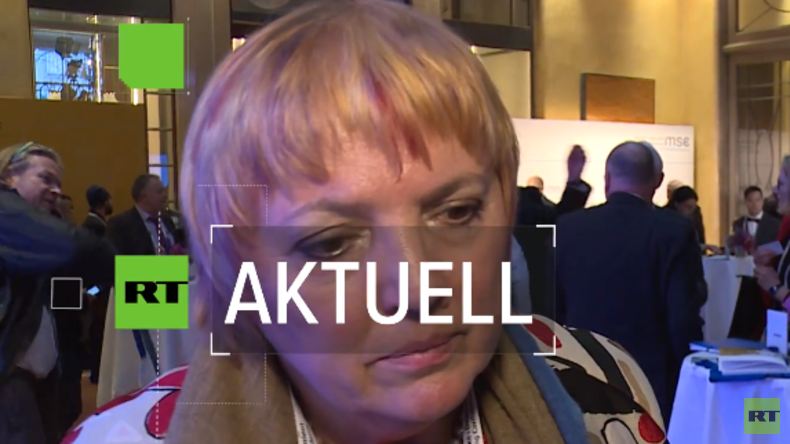 Claudia Roth Türkei Haus / Claudia Roth über die aktuelle