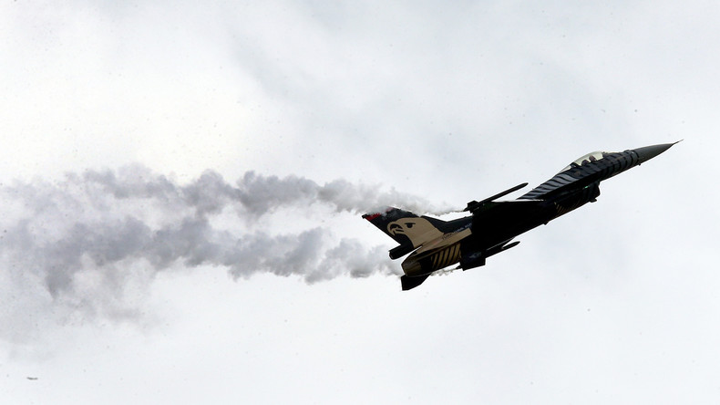 Türkische Luftwaffe fliegt Angriffe auf PKK-Stellungen in Südosttürkei