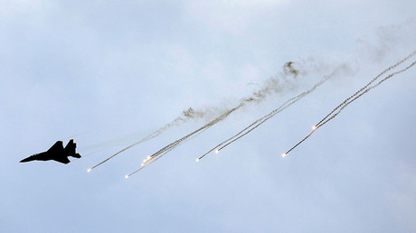 Medien: Syrisches Militär reagiert auf israelischen Luftangriffe in der Nähe von Damaskus