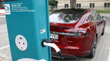 Indische Autohersteller wollen erschwingliche Elektrofahrzeuge auf den Markt bringen
