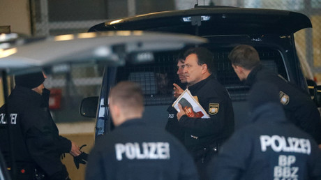 Auf Wiedersehen: Berliner Polizei lässt islamistischen Terror-Gefährder mit 18 Identitäten frei