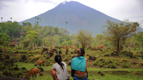 Vulkan auf Ferieninsel Bali rumort weniger - 50.000 Geflohene dürfen zurück
