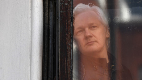 Angebliche "Einmischung in US-Wahlen": Assange kritisiert Muellers Anklageschrift gegen 13 Russen