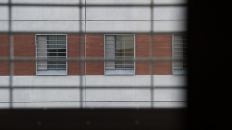 Sträfling wird Autor hinter Gittern - Staat fordert Honorar ein