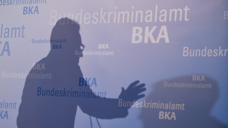 Bericht: 183 Straftaten mit asylfeindlichem Motiv gegen Politiker