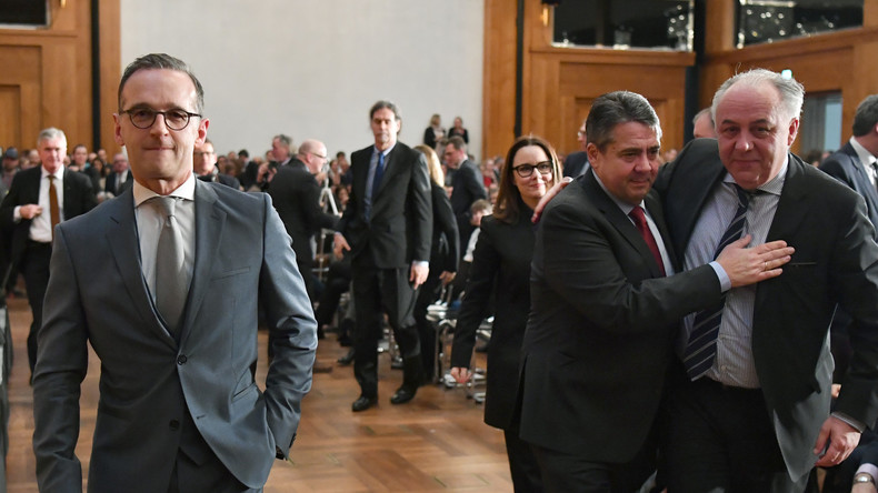 Neue Regierung richtet sich ein: Amtsübergänge in vielen Ministerien