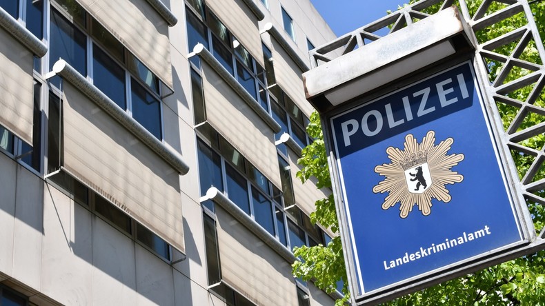 Verdacht auf Korruption bei Berliner Polizei mit Bezug zum Drogenhandel - ein Beamter verhaftet