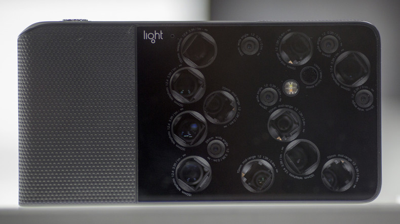 Revolution in Fotografie: Start-up "Light" bringt Kamera mit 16 "Augen" auf deutschen Markt
