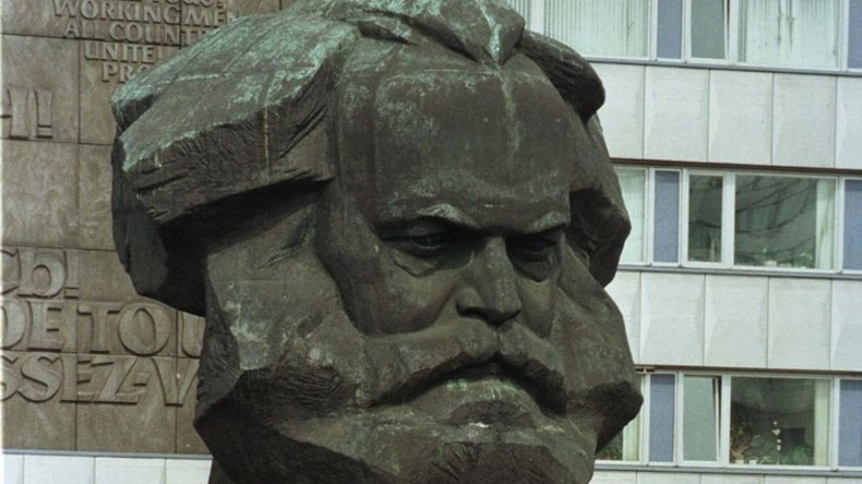 Karl-Marx-Ampel: Philosoph wird zu seinem 200. Geburtstag zum Ampelmännchen