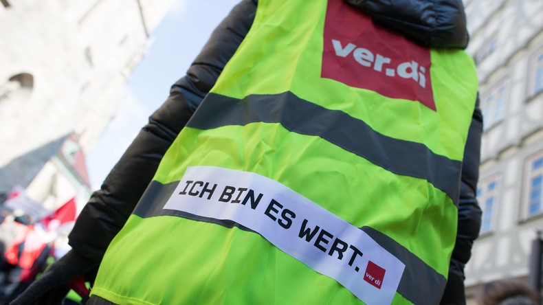Weitere Warnstreiks im öffentlichen Dienst: Busse bleiben in Depots, Kitas geschlossen