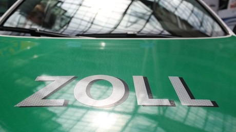 Frankfurter Zoll entdeckt 150 Kartons mit gefälschtem Handy-Zubehör – Millionenschäden verhindert