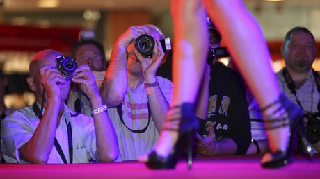 Schön, aber nicht echt: Computergeneriertes Modell verblüfft Instagram-Nutzer