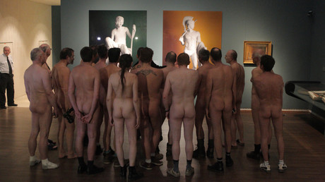 Wie Gott sie geschaffen hat: Pariser Museum für moderne Kunst lädt nackte Kunstliebhaber ein