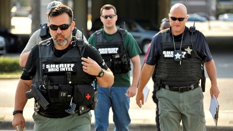 Anwälte: Vater des Orlando-Attentäters jahrelang FBI-Zuträger - Kam Sohn deshalb zweimal davon?