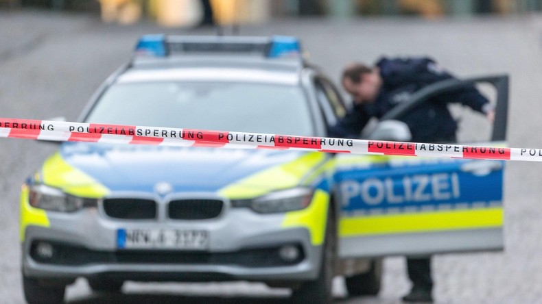 U-Bahnen stoßen in Duisburg zusammen - etwa 35 Verletzte