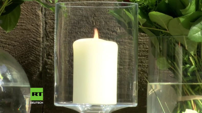 Deutschland: Trauernde legen Blumen am Tatort von Münster nieder (Video)