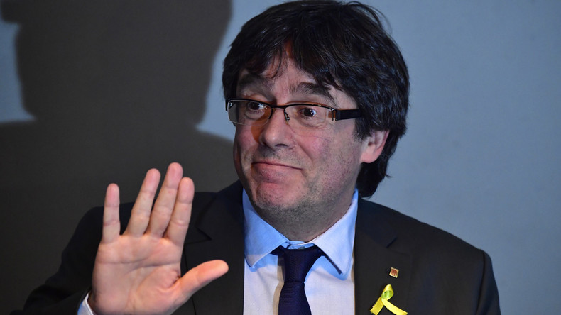 Puigdemont darf in Berlin bleiben, muss sich aber wöchentlich bei der Polizei melden