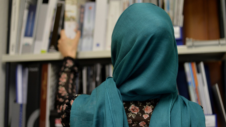 Islam-Debatte: FDP-Chef Lindner will Kopftuchverbot für junge Mädchen