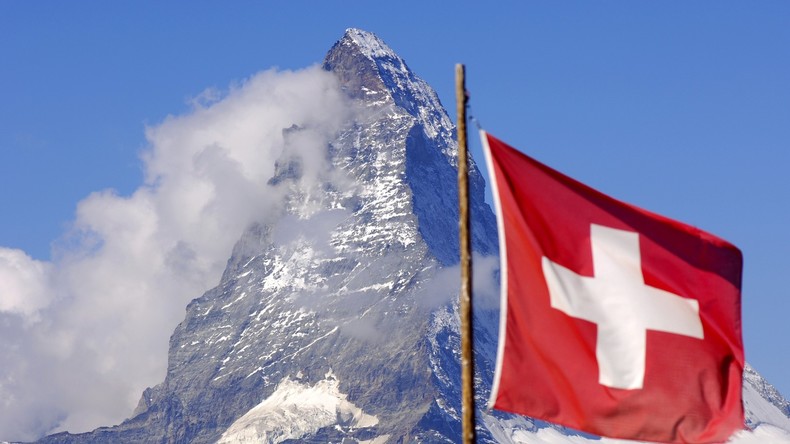 Schweizer Hotel fordert Juden auf, sich zu duschen