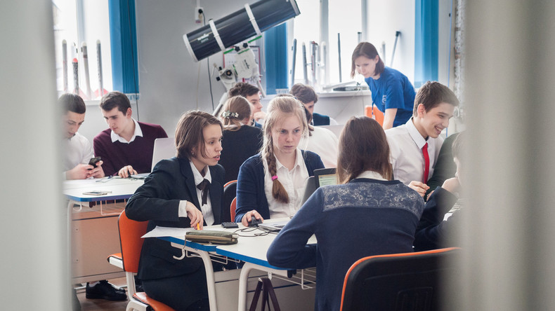 Putin will Militärausgaben schrittweise senken und dafür Bildung und Infrastruktur stärken