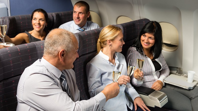 Mein rechter, rechter Sitz ist leer: Russische Airline lässt Geschlecht der Sitznachbarn wählen
