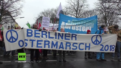 Deutschland: Berliner Ostermarsch ruft zum Weltfrieden auf
