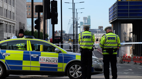 Doktorspiele als Schwarzarbeit: Britischer Polizist übte sich im Krankenstand als Prostituierter