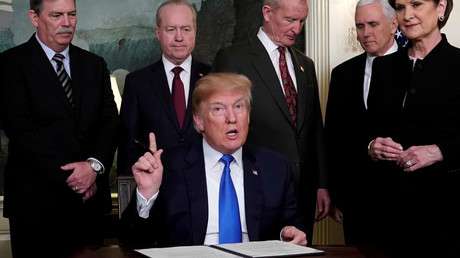 Trump: Russland, mach Dich bereit! Unsere Raketen werden kommen, schön, neu und smart!