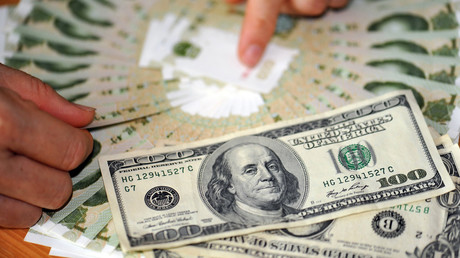 Chinas Yuan-Rohöl-Benchmark macht langsam aber stetig Petro-Dollar die Leitfunktion streitig