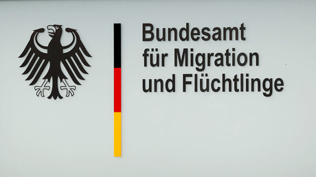 Asylanträge grundlos bewilligt: Ermittlungen gegen Ex-BAMF-Mitarbeiterin wegen Bestechlichkeit